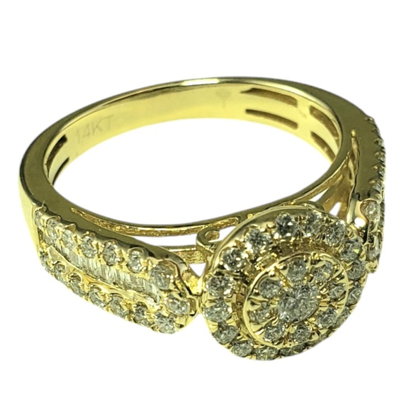 14 Karat Yellow Gold Diamond Cluster Halo Ring Size 7 #20712 - Picture 4 of 8